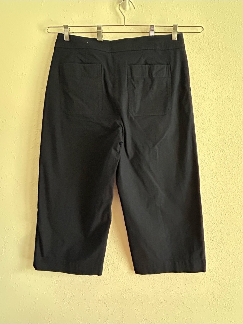 Talbots Wide Leg Cropped Pants Size 14 Navy Blue Nautical Gold Buttons Preppy - Picture 6 of 9